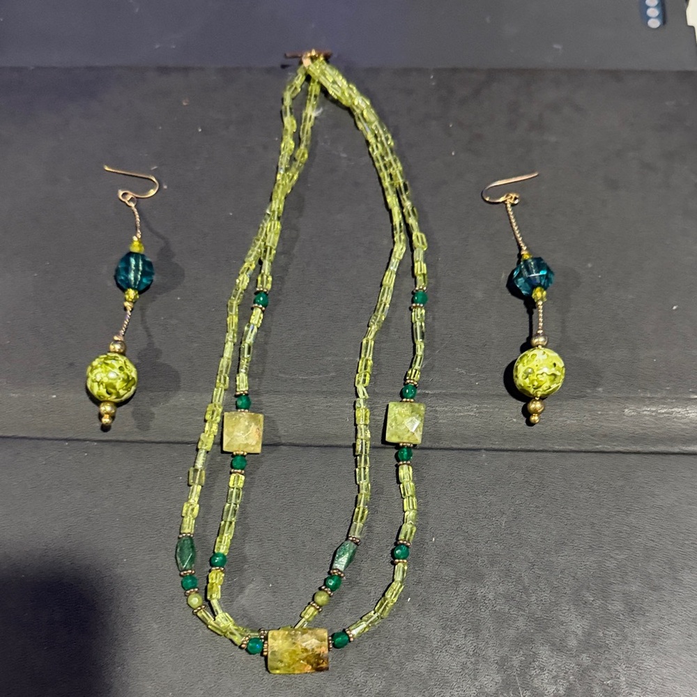 Green Beaded Necklace and Earrings Set - Unbranded
